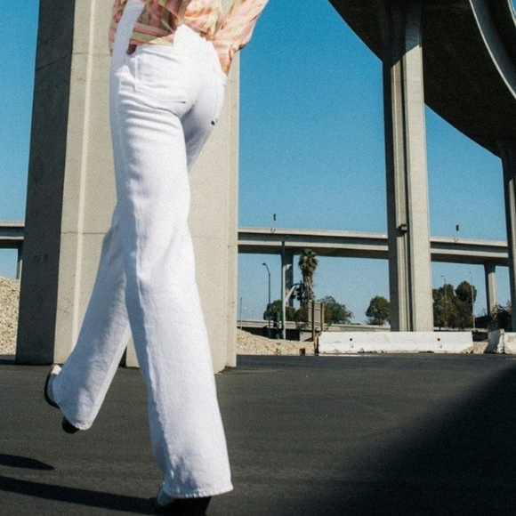 J Brand Joan High Rise Wide Leg Jean in White Size 31 - Picture 2 of 13